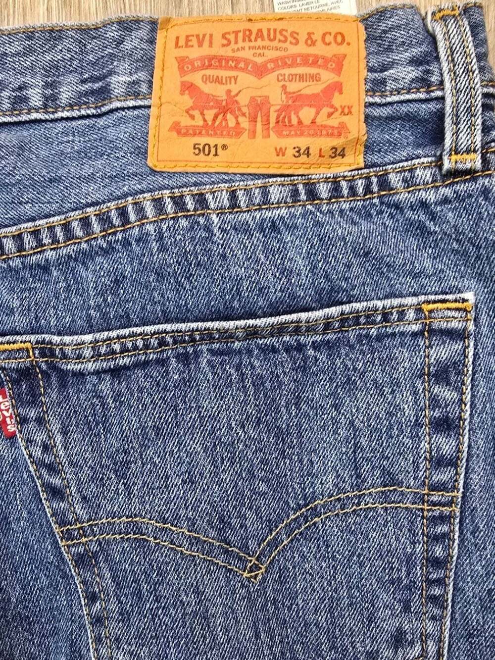 Levi's 501 Original Fit Button-Fly Medium Wash Denim Jeans - Picture 4 of 5